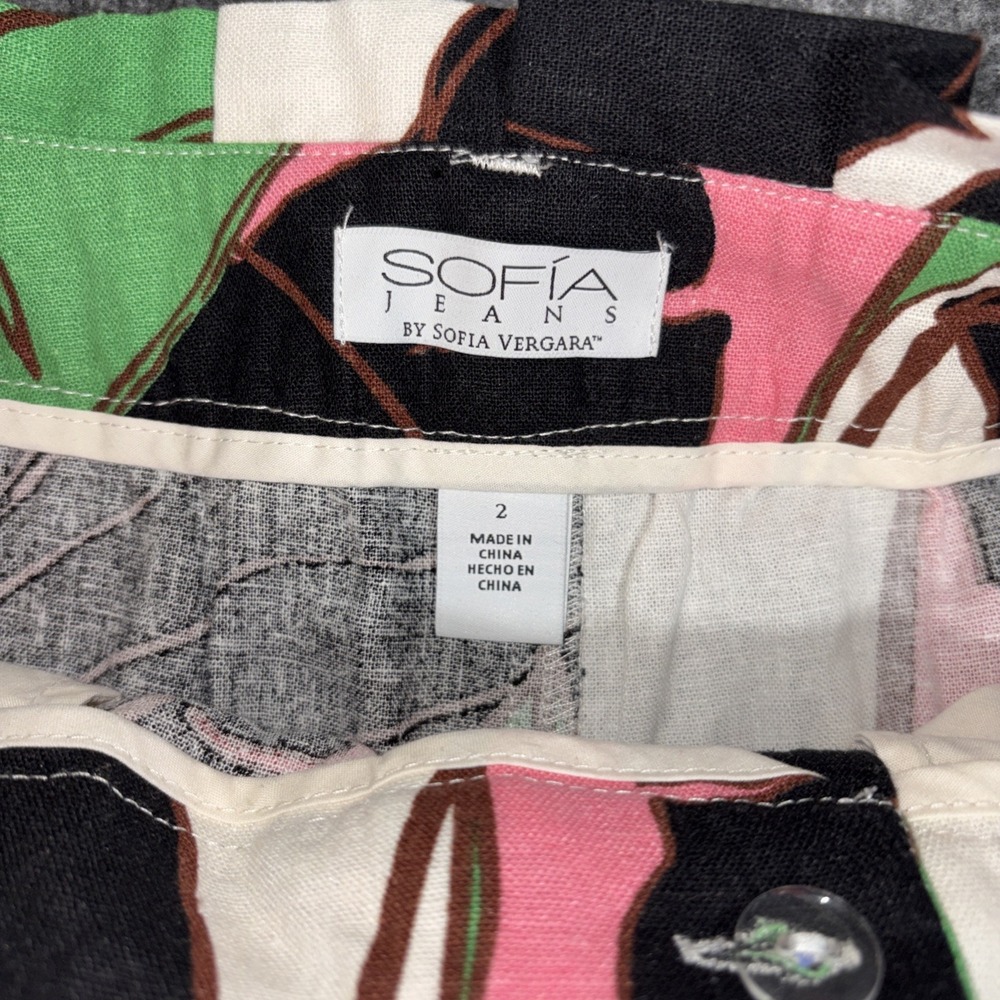 NWT Sofia Jeans Women's Blend Paperbag Chino Floral Linen Shorts w/ Belt Size 2 - Picture 3 of 10